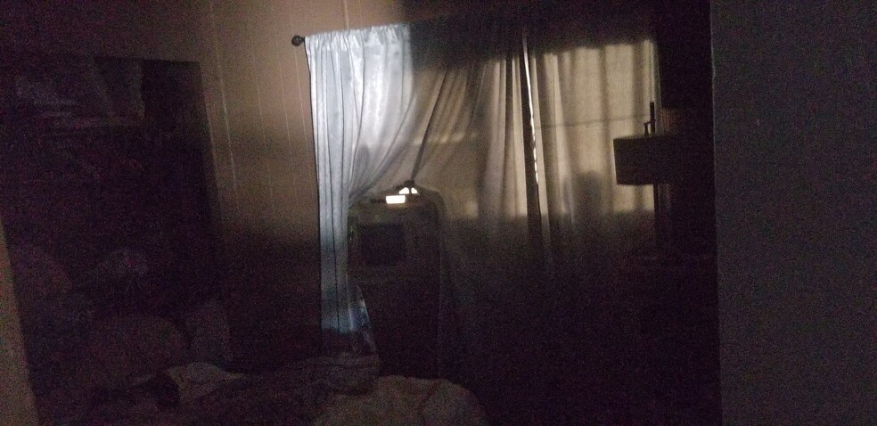 More Photos Of 2435 S K St, Tulare Bar For Sale