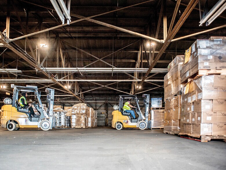 More Photos Of 185 W McLemore Ave, Memphis Truck Terminal For Lease