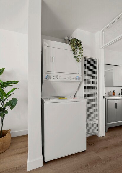 More Photos Of 4723-4727 W Beverly Blvd, Los Angeles Apartments For Sale