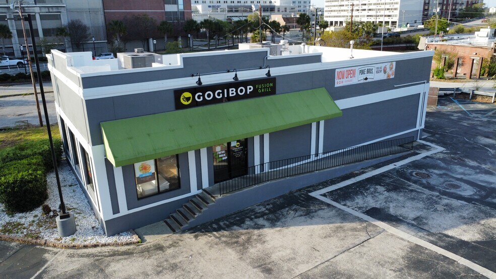 More Photos Of 221 Spring St, Charleston Fast Food For Lease