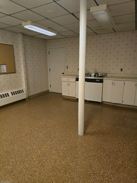 More Photos Of 87 Main St, East Millinocket Healthcare For Sale