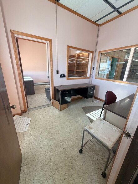More Photos Of 420 S Main St, Caribou Warehouse For Sale