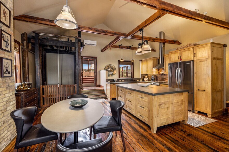 More Photos Of 1331 N Martin Luther King Dr, Milwaukee Storefront Retail Residential For Sale