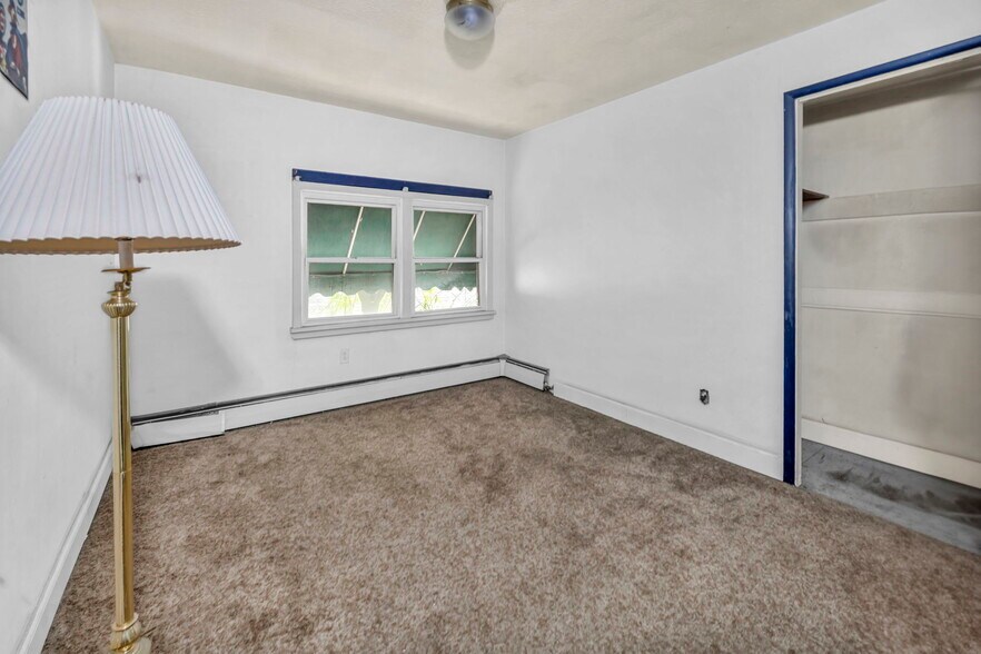 More Photos Of 6318 Lorain Ave, Cleveland Loft Creative Space For Sale