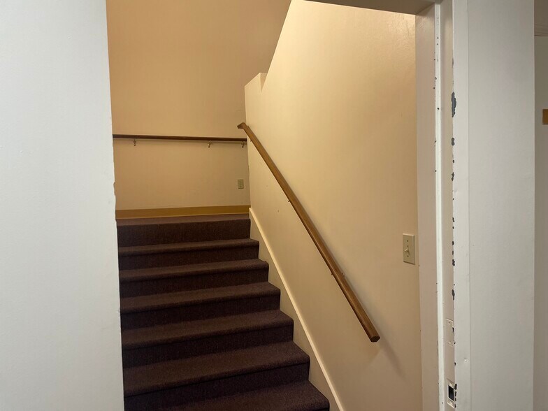 More Photos Of 127 S Sixth St, Warner Robins Apartments For Sale