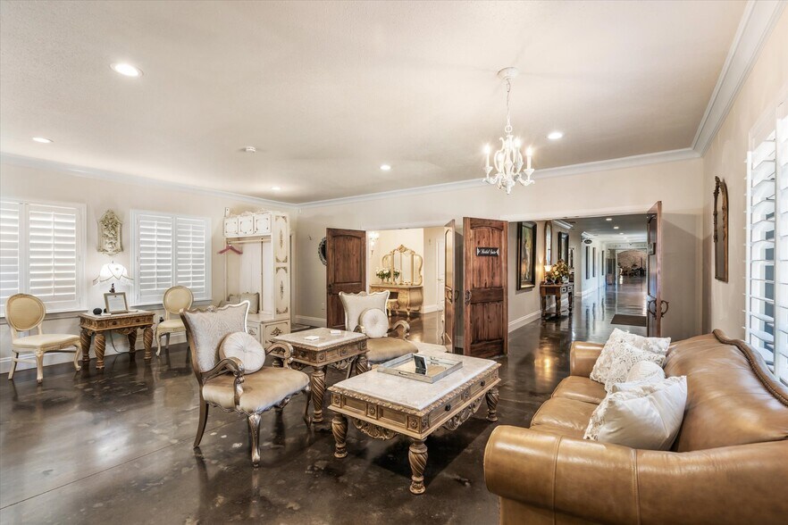 More Photos Of 7700 Glen Rose Hwy, Granbury Lodge Meeting Hall For Sale