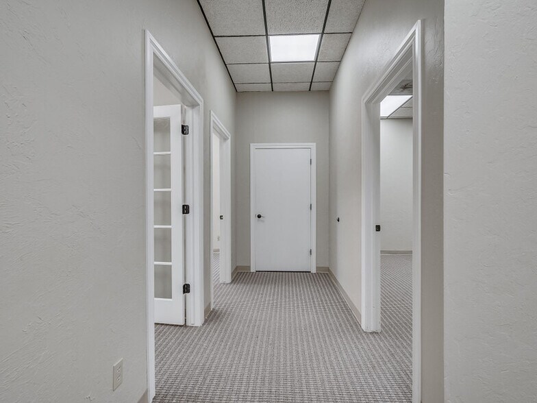 More Photos Of 6656 NW 39th Expy, Bethany Office For Lease