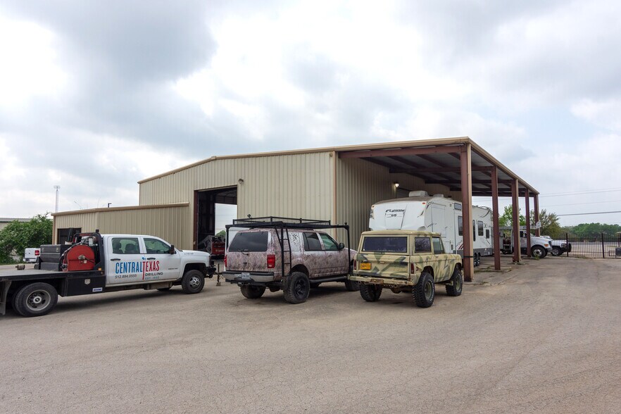 More Photos Of 2520 W Highway 290, Dripping Springs Light Manufacturing For Sale