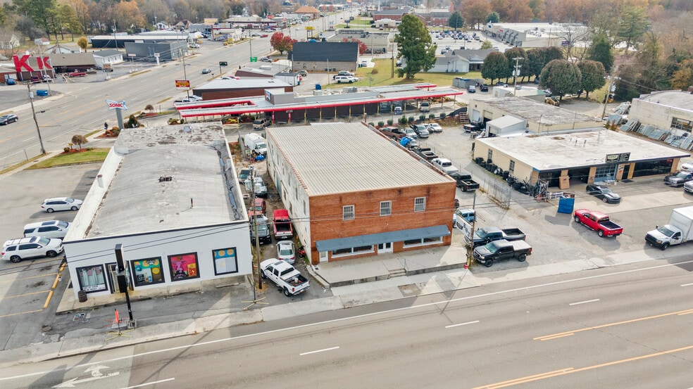 More Photos Of 803 Mcarthur St, Manchester Warehouse For Sale
