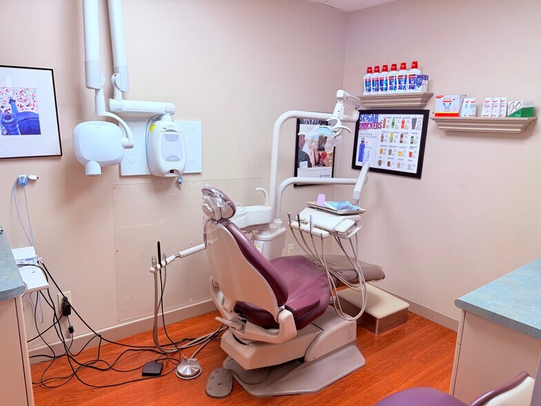 More Photos Of 45 Quassaick Ave, New Windsor Township Medical For Sale