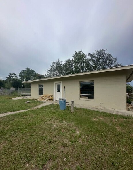 More Photos Of 1919 W Gulf To Lake Hwy, Lecanto Warehouse For Lease