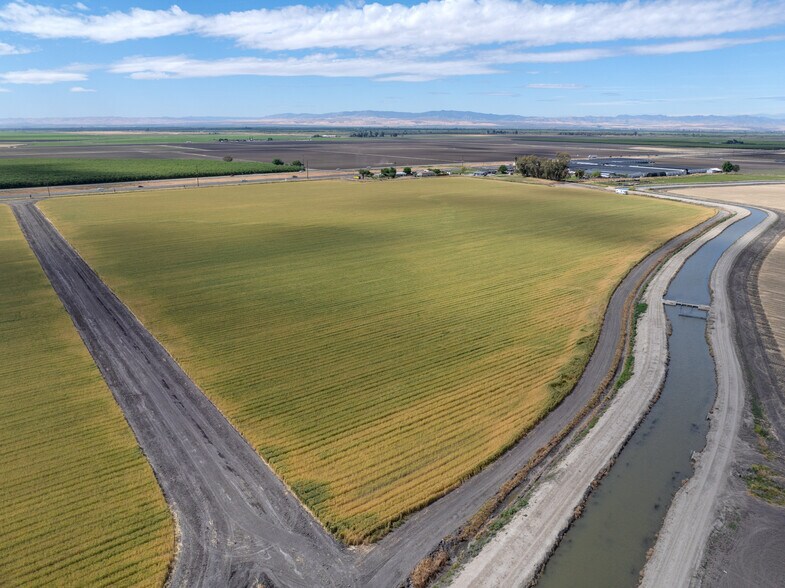 More Photos Of Cozzi Ave & Hwy 33 hwy, Dos Palos Land For Sale