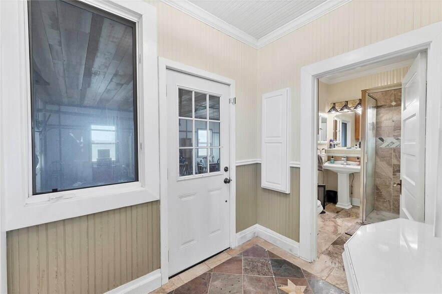 More Photos Of 550 County Road 471, Thrall Land For Sale