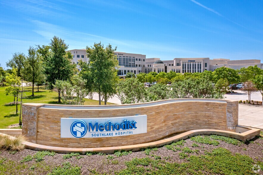 More Photos Of 431 E State Highway 114, Southlake Medical For Lease