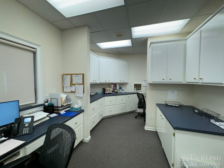 More Photos Of 1217 Columbia Dr, Milledgeville Medical For Sale