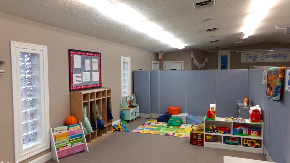 More Photos Of 2185 Highway 127 S, Owenton Office For Sale