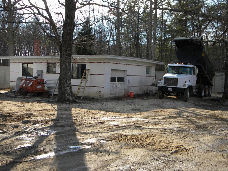More Photos Of 25364 Richmond Tpke, Ruther Glen Service For Sale