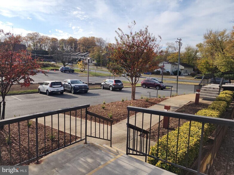 More Photos Of 2555-2575 Chain Bridge Rd, Vienna Medical For Sale