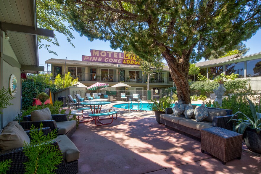 More Photos Of 13383 Sierra Way, Kernville Hotel For Sale