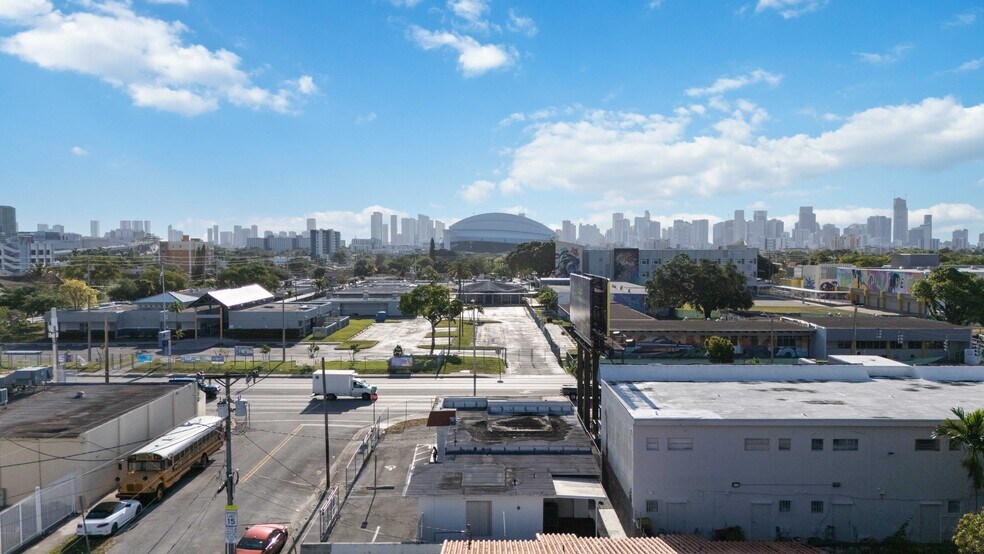 More Photos Of 470 NW 22nd Ave, Miami Office For Sale