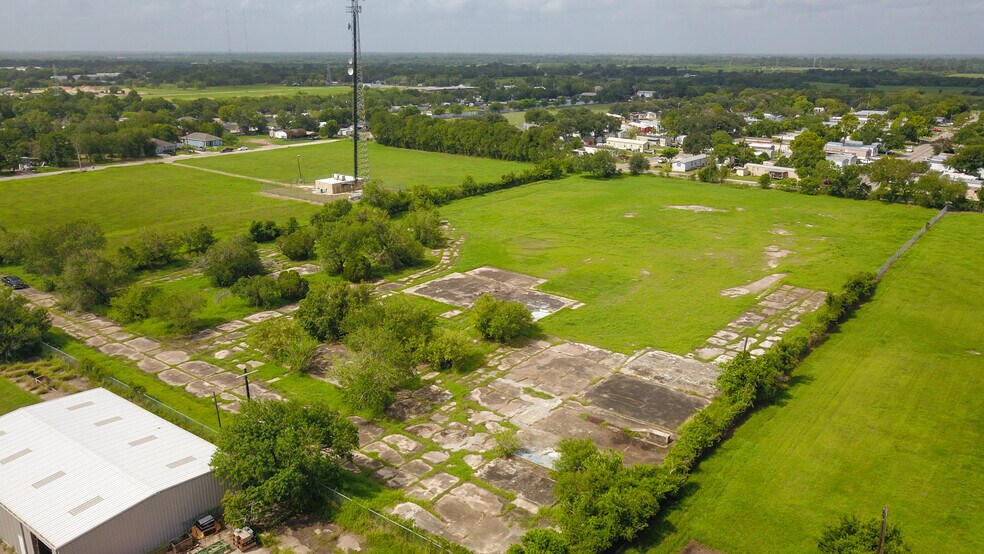 More Photos Of 2608 PlainView St, Victoria Land For Sale