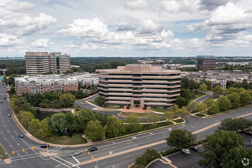 More Photos Of 12150 Monument Dr, Fairfax Office For Lease