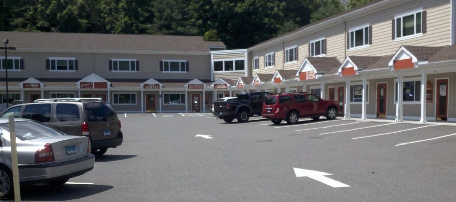 More Photos Of 250 Main St S, Southbury Storefront Retail Office For Lease