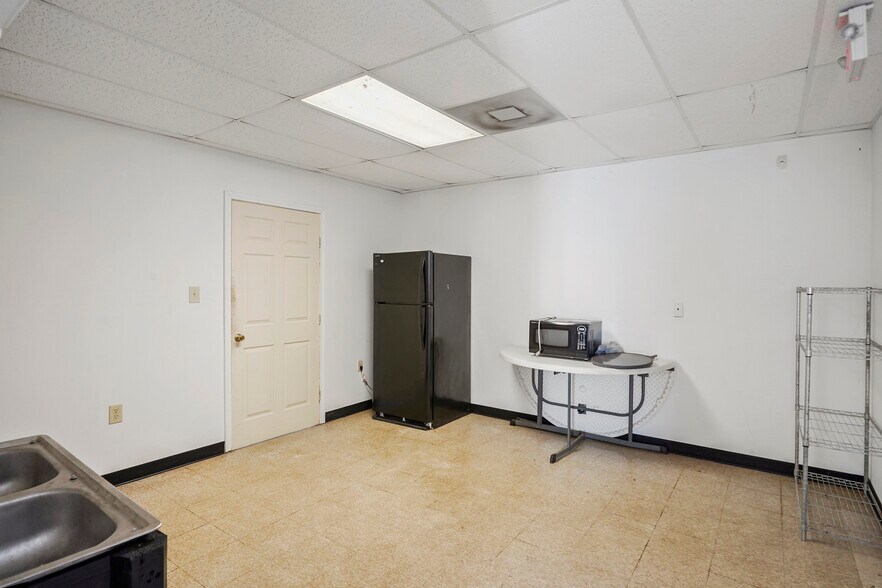 More Photos Of 9335 FM 1960, Dayton Warehouse For Sale