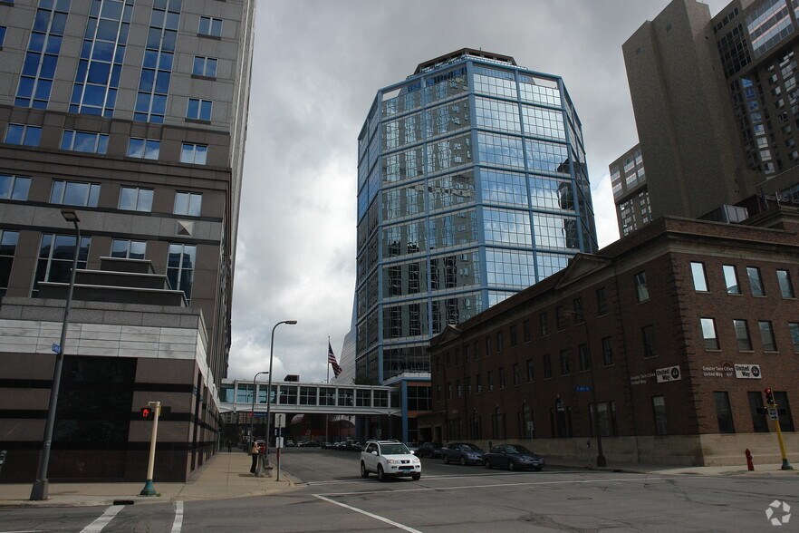 More Photos Of 701 4th Ave S, Minneapolis Office For Lease