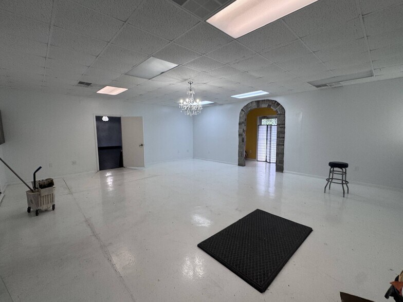 More Photos Of 101 Welpine Ridge Rd, Pendleton Warehouse For Sale