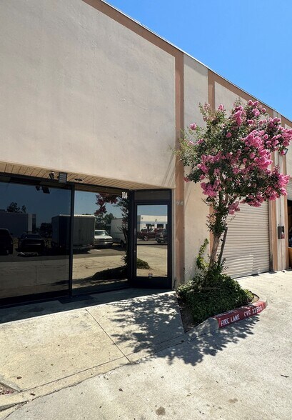 More Photos Of 43214 Black Deer Loop, Temecula Service For Lease