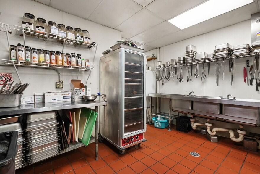More Photos Of 114 Cramer St, Mazomanie Flex For Sale