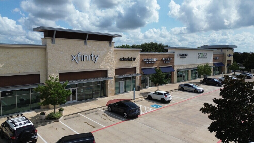 More Photos Of 13517 University Blvd, Sugar Land Unknown For Lease