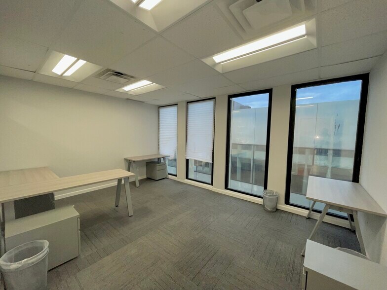 More Photos Of 185 Great Neck Rd, Great Neck Office For Lease