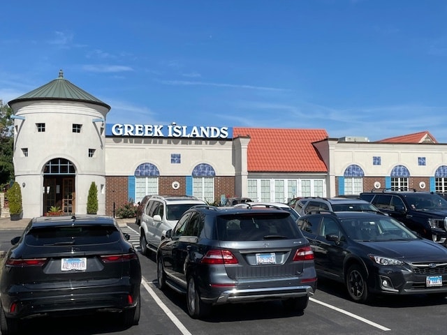 More Photos Of 300-350 E 22nd St, Lombard Storefront Retail Office For Sale