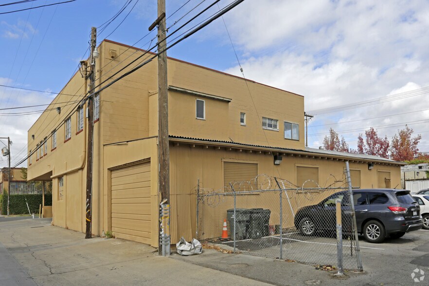 More Photos Of 1809 23rd St, Sacramento Warehouse For Lease