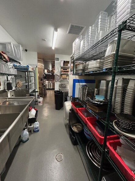 More Photos Of 6523-6529 Hollywood Blvd, Los Angeles Storefront For Lease