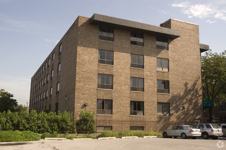 More Photos Of 3500 S Giles Ave, Chicago Skilled Nursing Facility For Sale