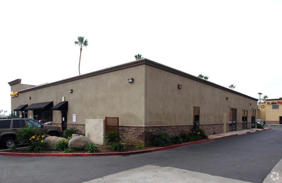 More Photos Of 8288-8290 Miramar Rd, San Diego General Retail For Lease