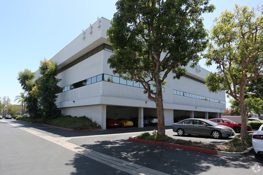 More Photos Of 6101 Ball Rd, Cypress Office For Lease