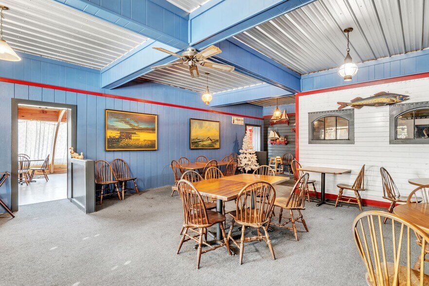 More Photos Of 371 Boston West Rt, Monson Specialty For Sale