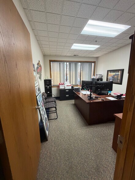 More Photos Of 7660 Quattro Dr, Chanhassen Warehouse For Sale