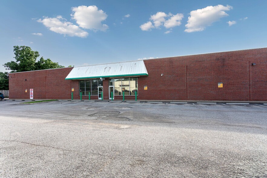 Primary Photo Of 836-838 Dickerson Pike, Nashville Freestanding For Lease