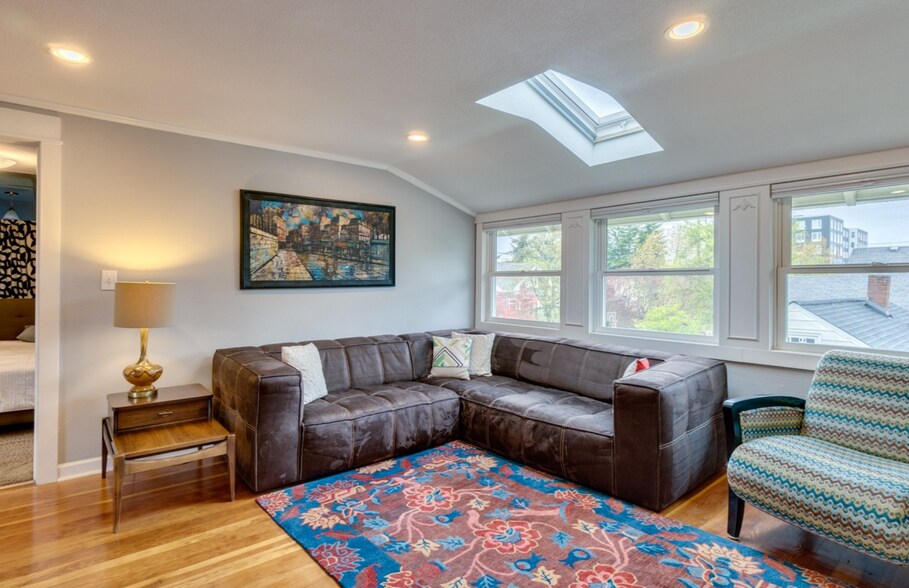 More Photos Of 1614 N Church St, Portland Apartments For Sale