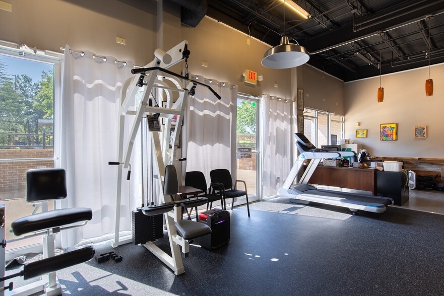 More Photos Of 5300 Peachtree Rd, Chamblee Apartments For Sale