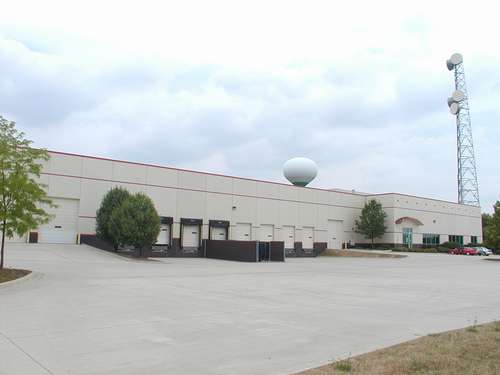 More Photos Of 90-100 W Lake Dr, Glendale Heights Warehouse For Lease