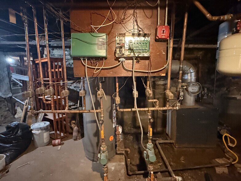 More Photos Of 26 Child St, Warren Apartments For Sale
