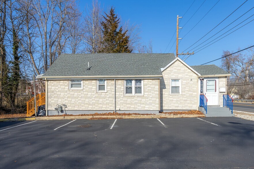 More Photos Of 2453 Delsea Dr, Franklinville Office For Sale