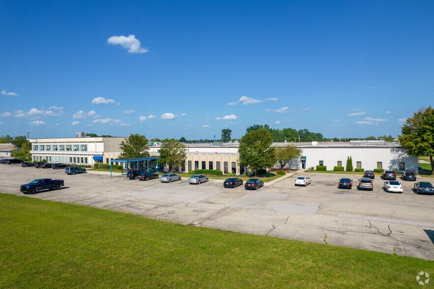 More Photos Of 3700-3720 Lacon Rd, Hilliard Warehouse For Lease