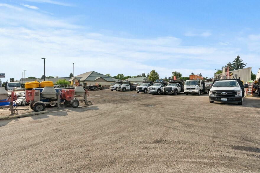 More Photos Of 14909 E Sprague Ave, Spokane Freestanding For Sale